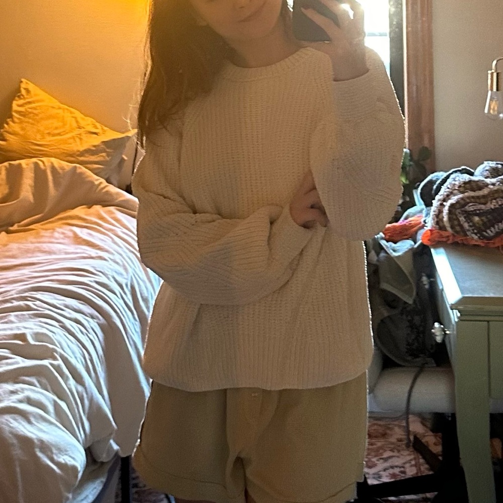 White Sweater - Picture 5 of 6